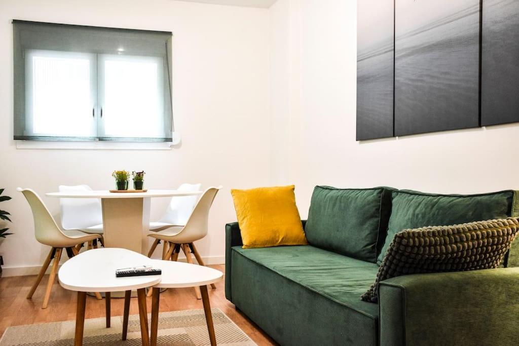 Newly Renovated-City Center Apartment Atenas Exterior foto
